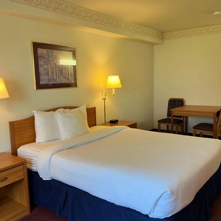 Peppermill Empress Inn Centralia Eksteriør billede