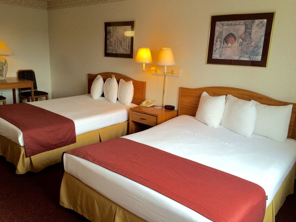 Peppermill Empress Inn Centralia Eksteriør billede